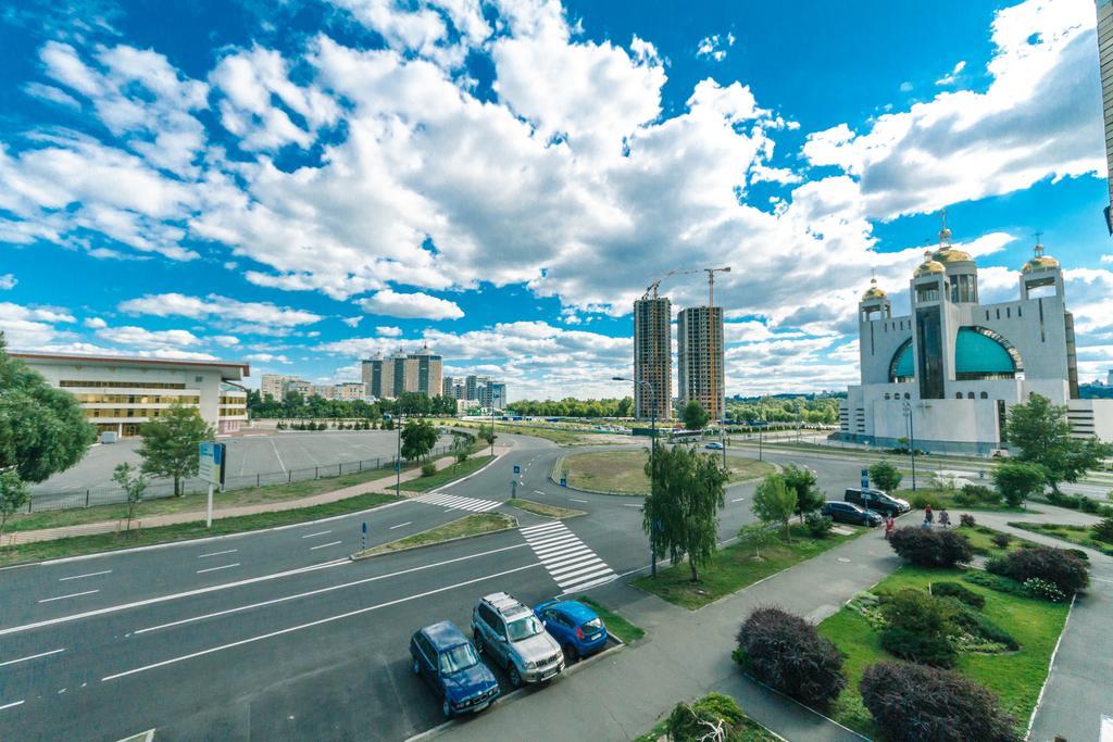 Two-Storey Apartment Near Iec Kiev Exterior foto